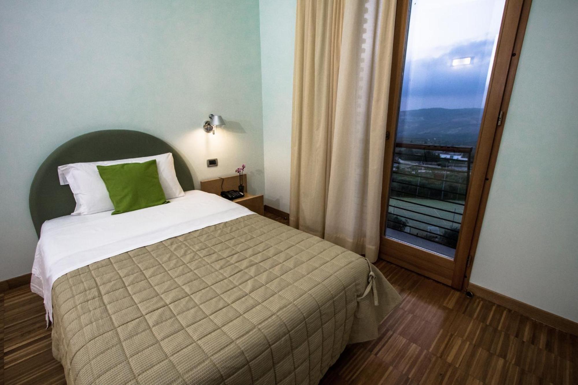 Grand Hotel Garden Barile Chambre photo
